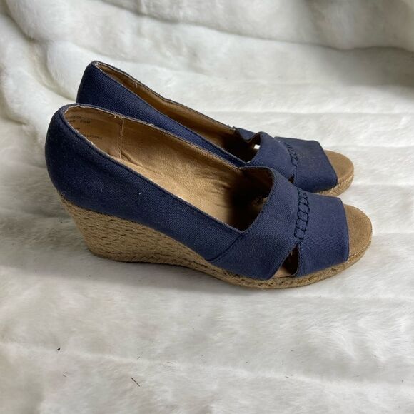 G.H Bass & Co Navy Blue denim wedge espadrilles slip on peep toe SZ 9.5M - Picture 2 of 8
